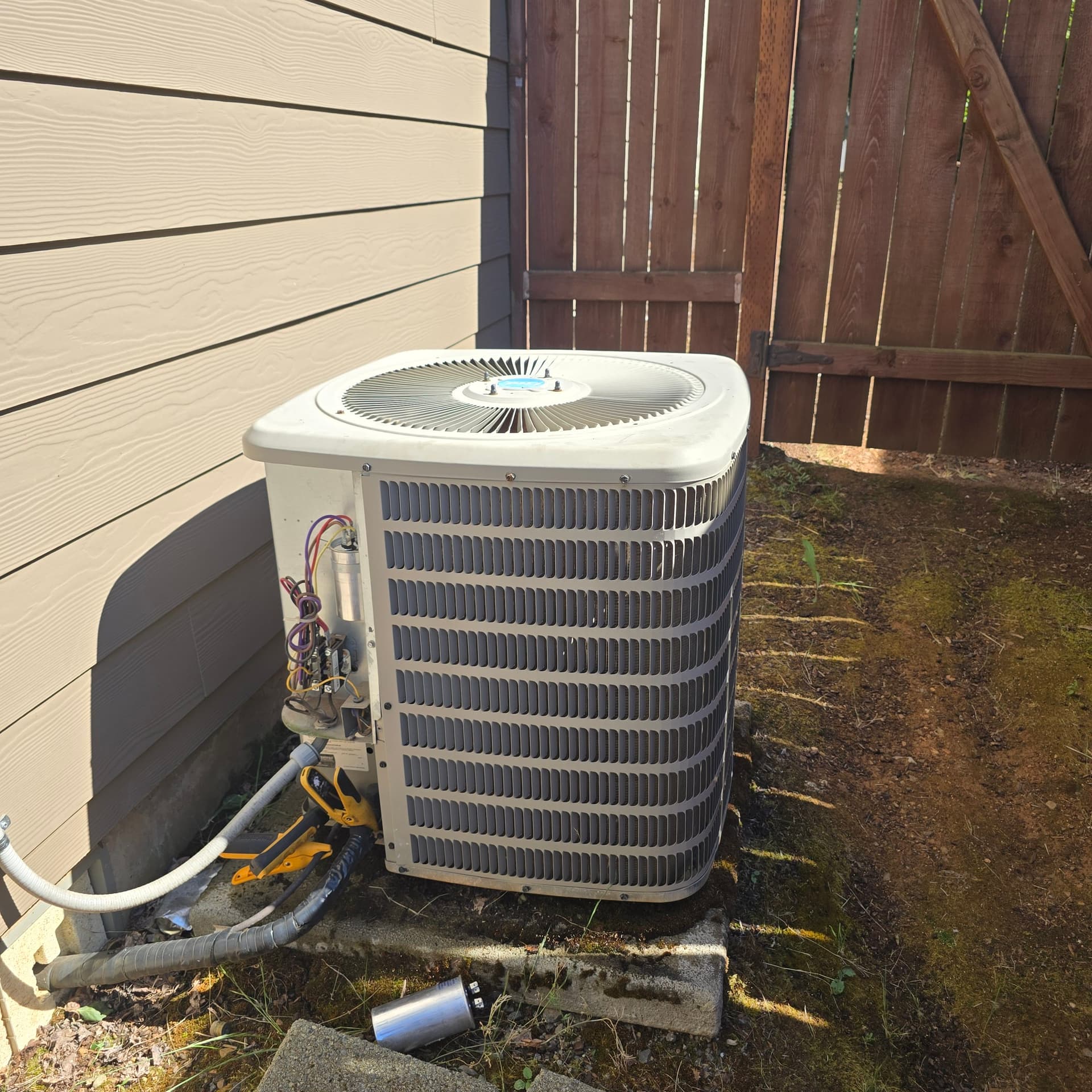 Gallery photos for Goodman AC System Down During a Heat Wave - Back Up and Running: Image #1