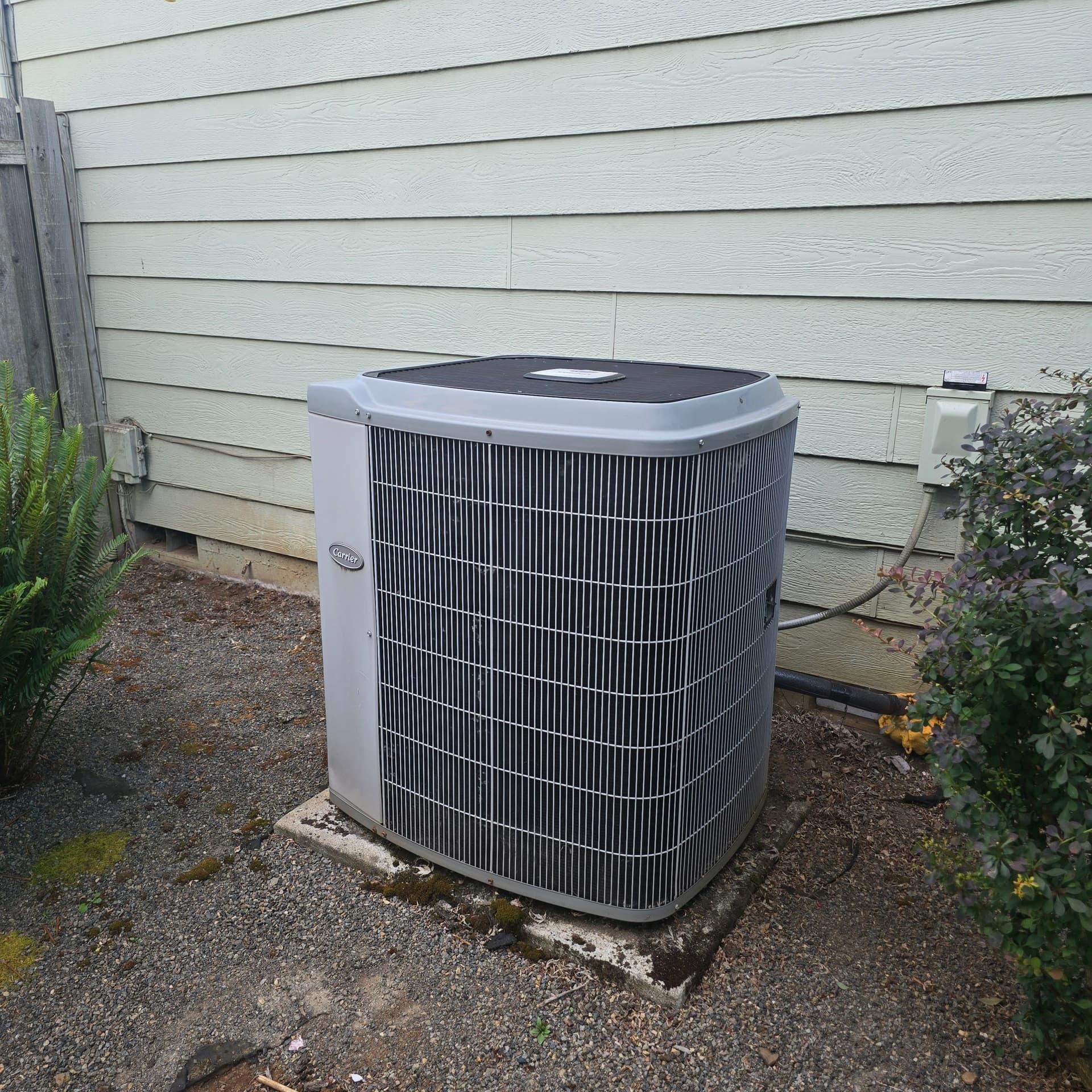 Carrier Heat Pump Repair During a Heat Wave image