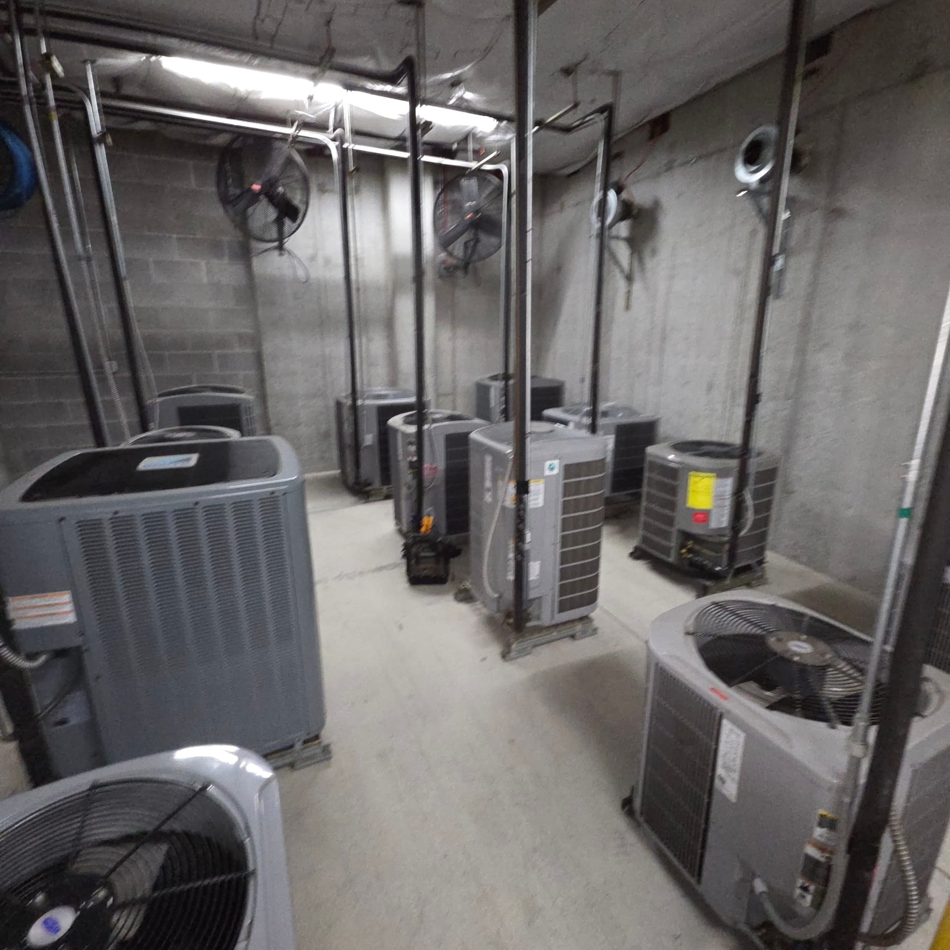 Commercial AC Check on a Multi-Unit System in Portland image