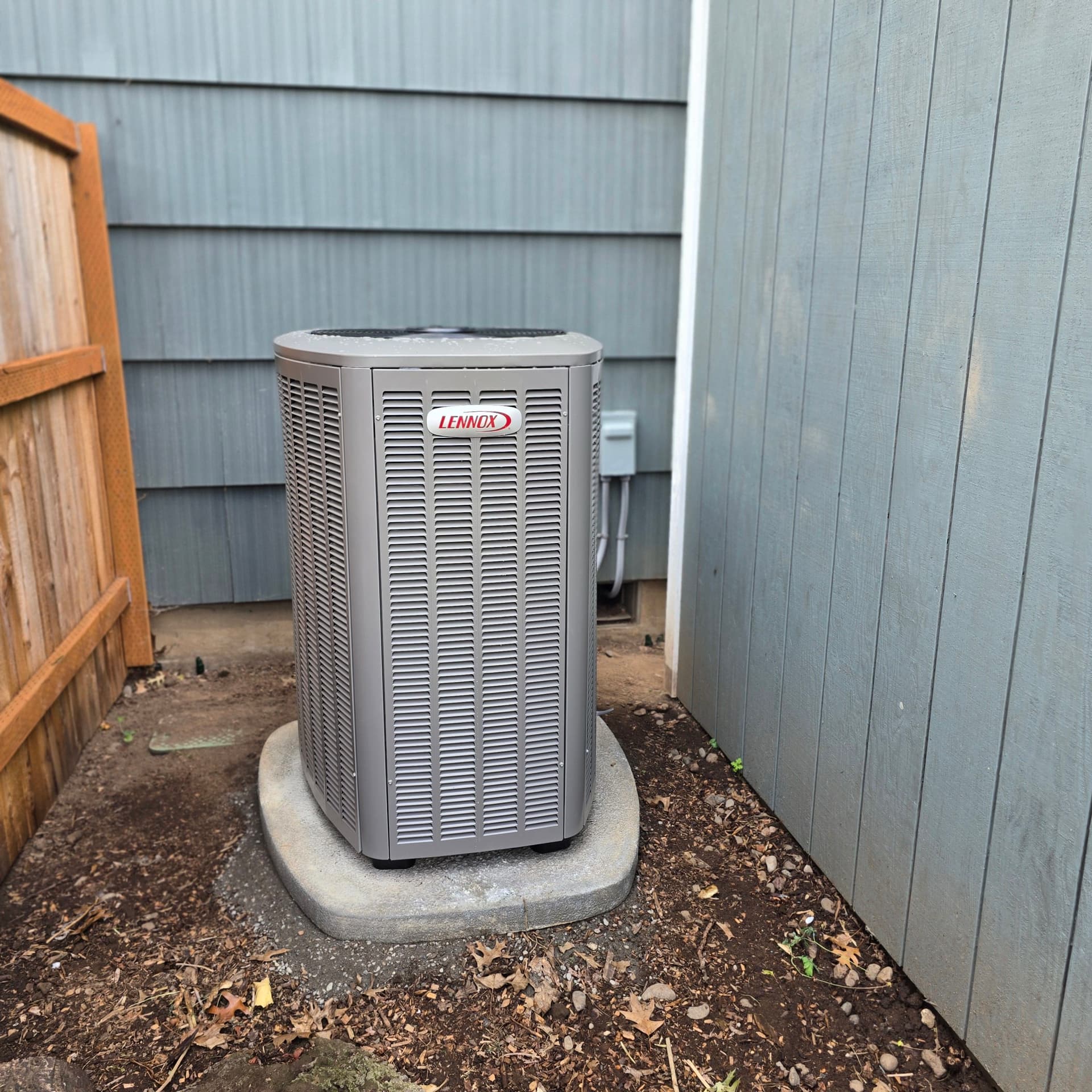 Lennox Dual Fuel Heat Pump System Installed in Canby image