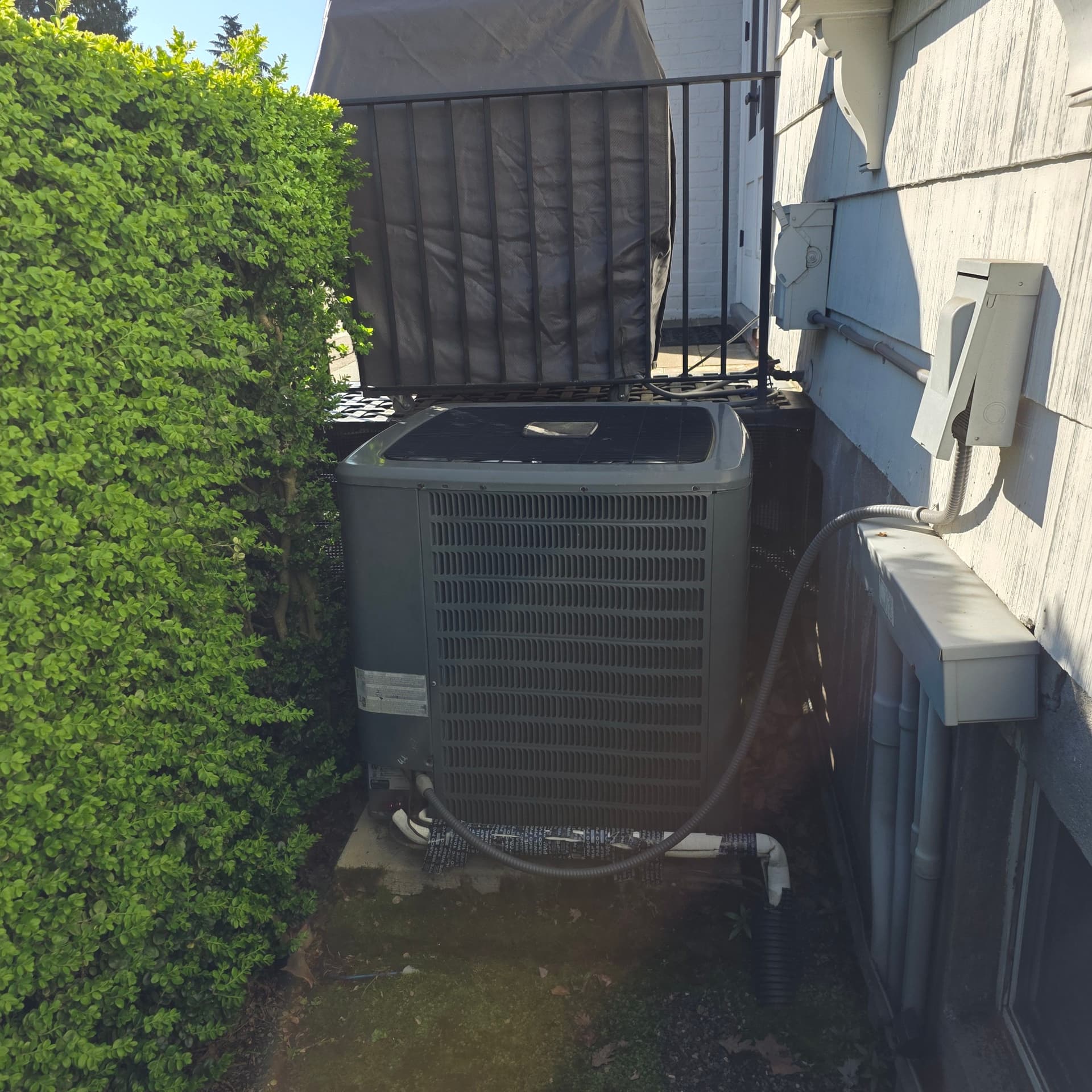 Multi-System AC Maintenance on Trane, Goodman, and Emme Controls in Lake Oswego image