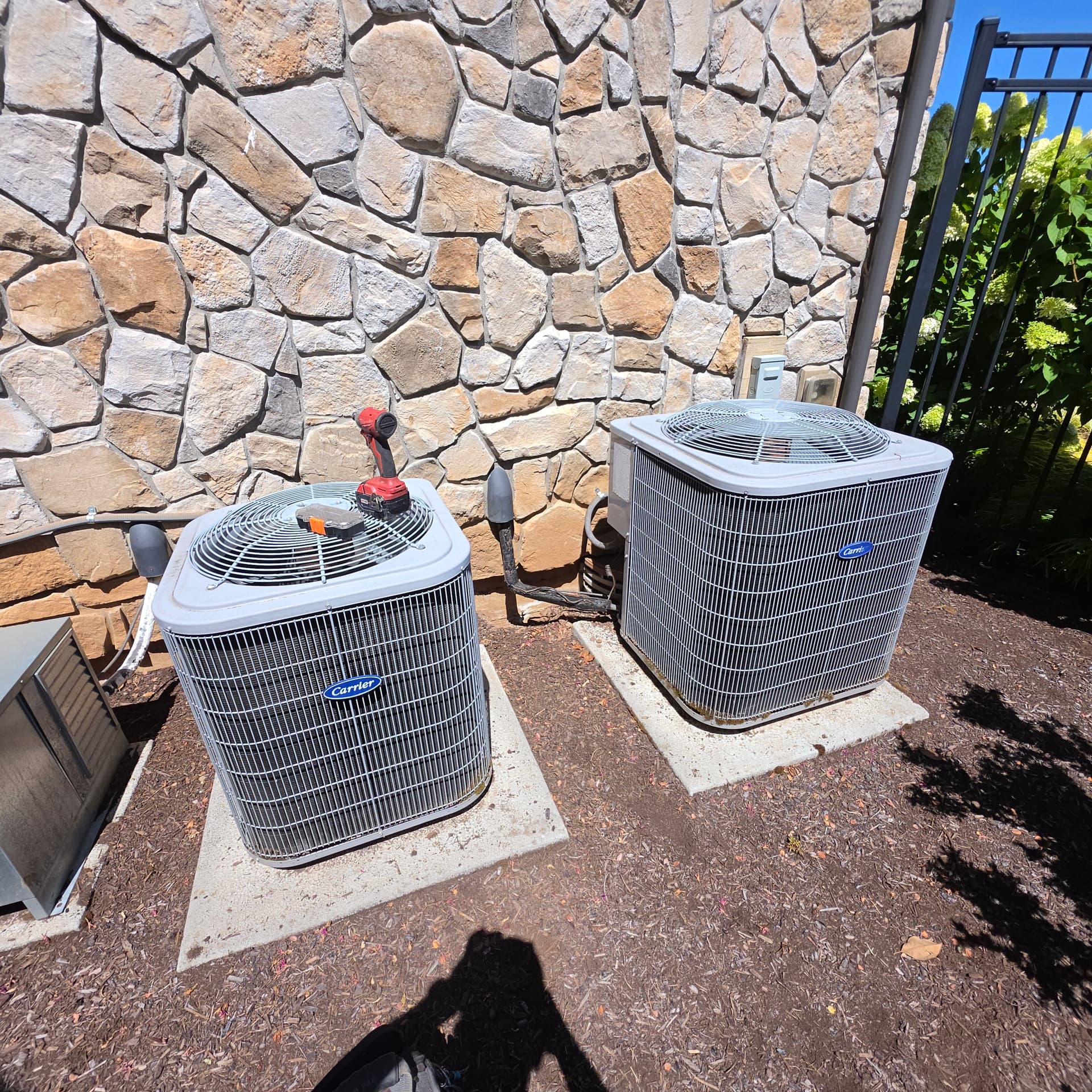 Gallery photos for Faulty Damper Motor Repair on a 2-Zone Carrier System in Newberg: Image #1