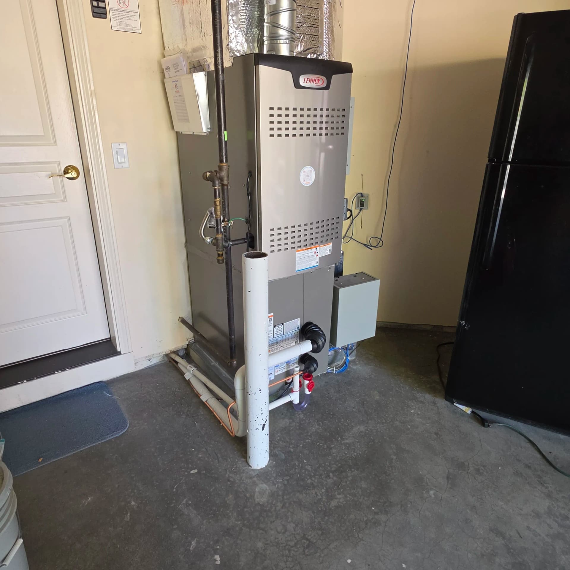 Gallery photos for Dual-Fuel Lennox Heat Pump System with Emme Zoning in Washington County: Image #3