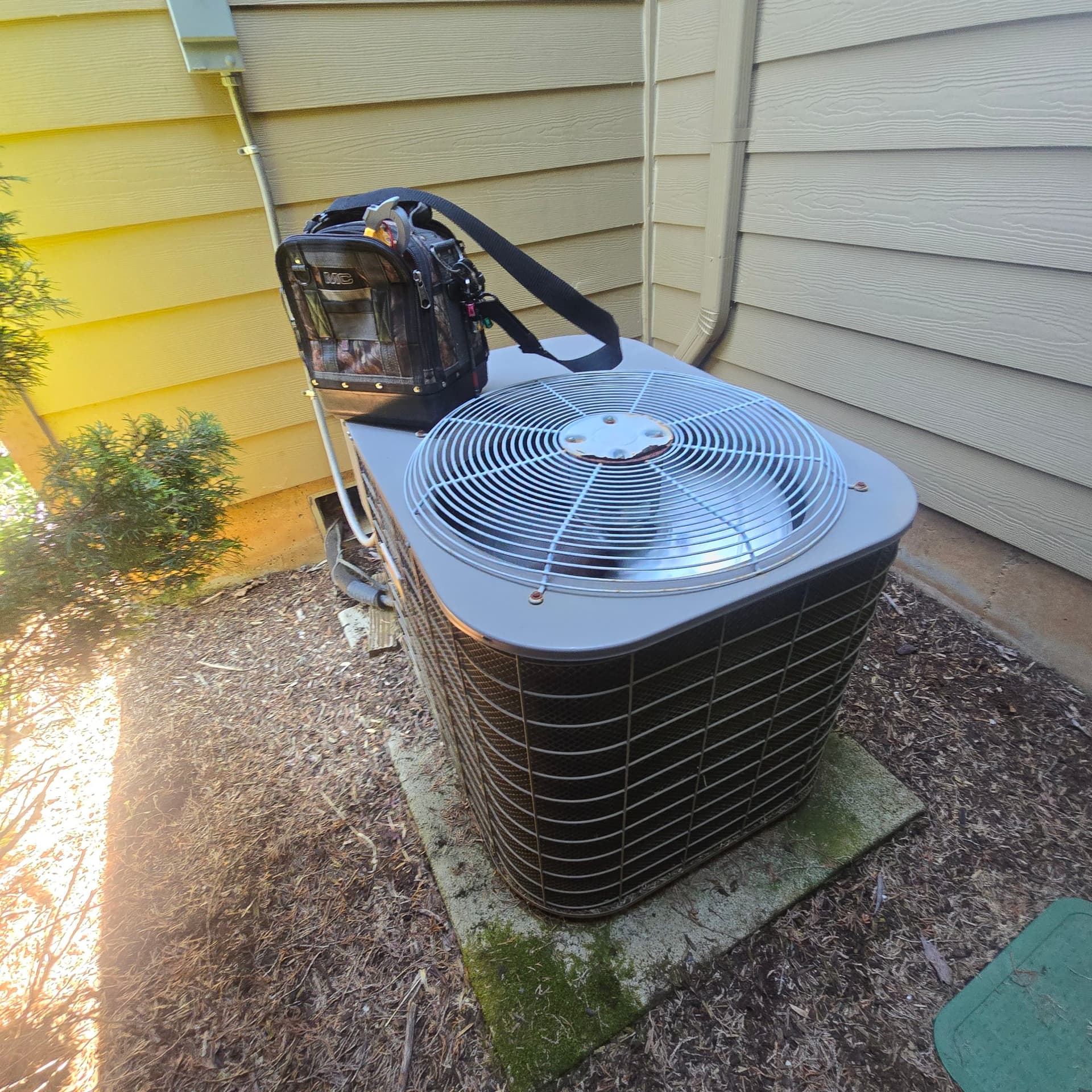 AC Repair and Diagnostics on a Coleman System in Salem image
