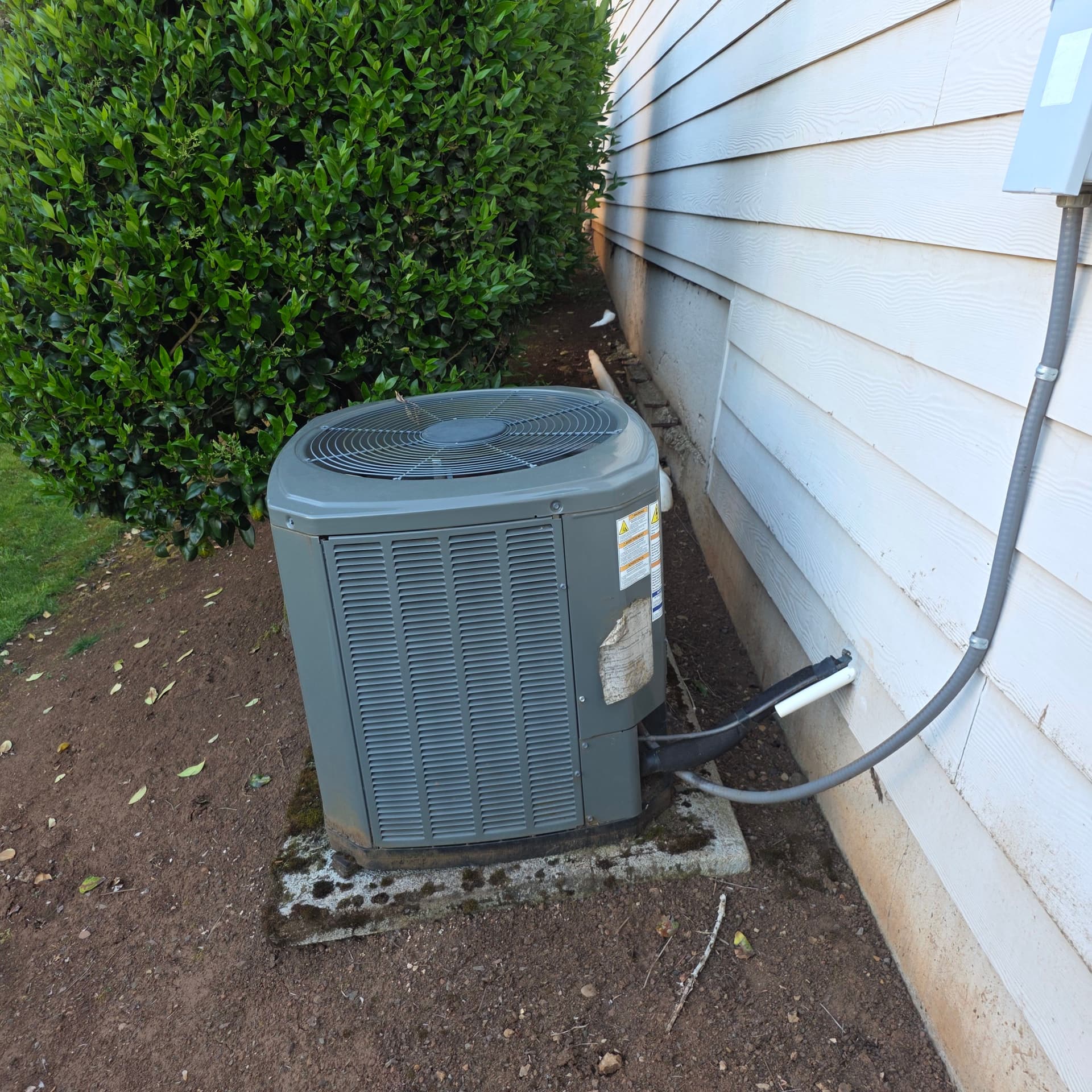 Gallery photos for Trane AC Contactor Repair Gets Salem Unit Running Again: Image #1
