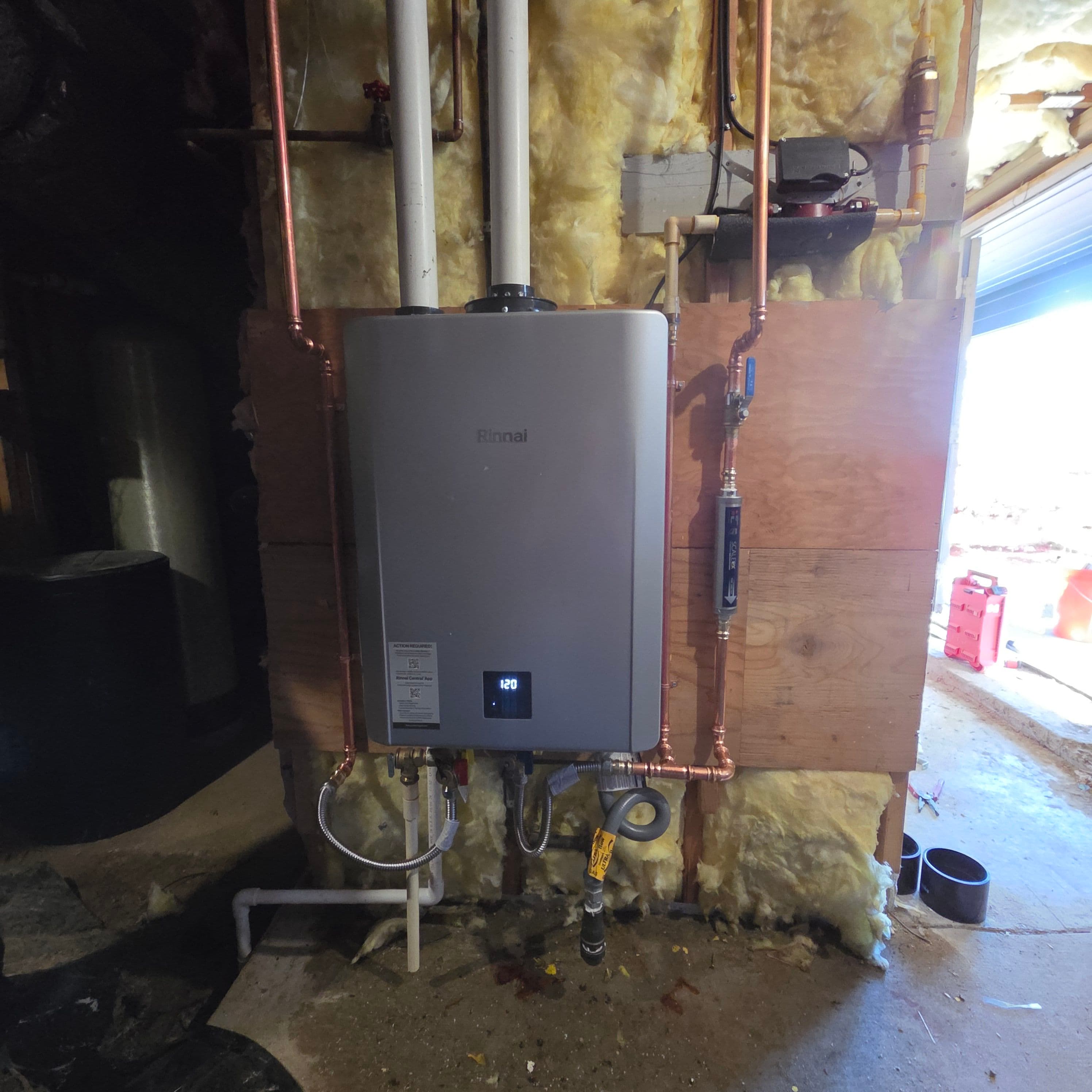 Project Tankless vs Traditional Water Heaters Which Is Right for You image