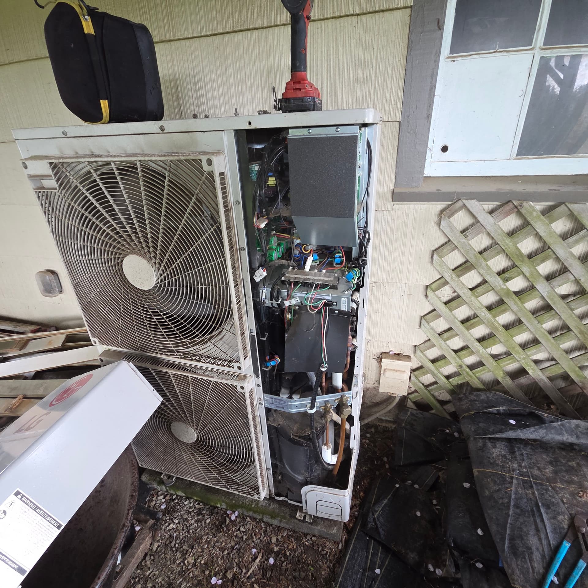 Gallery photos for LG Smart Inverter Heat Pump Diagnostic and Internal Inspection: Image #1