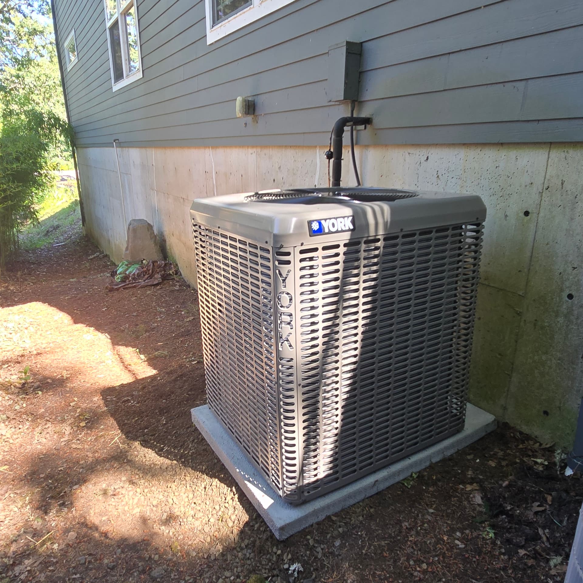 Fresh York AC Install Keeping Homeowners Cool This Summer image